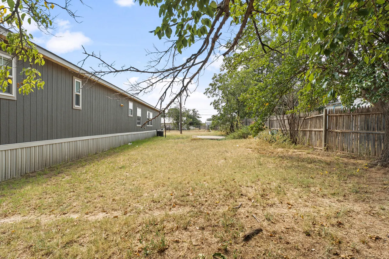 Photo 22 — 315 N Ave N, Post, TX 79356
