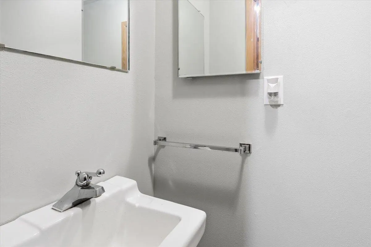 Photo 25 — 1401 Avenue N, Ralls, TX 79357