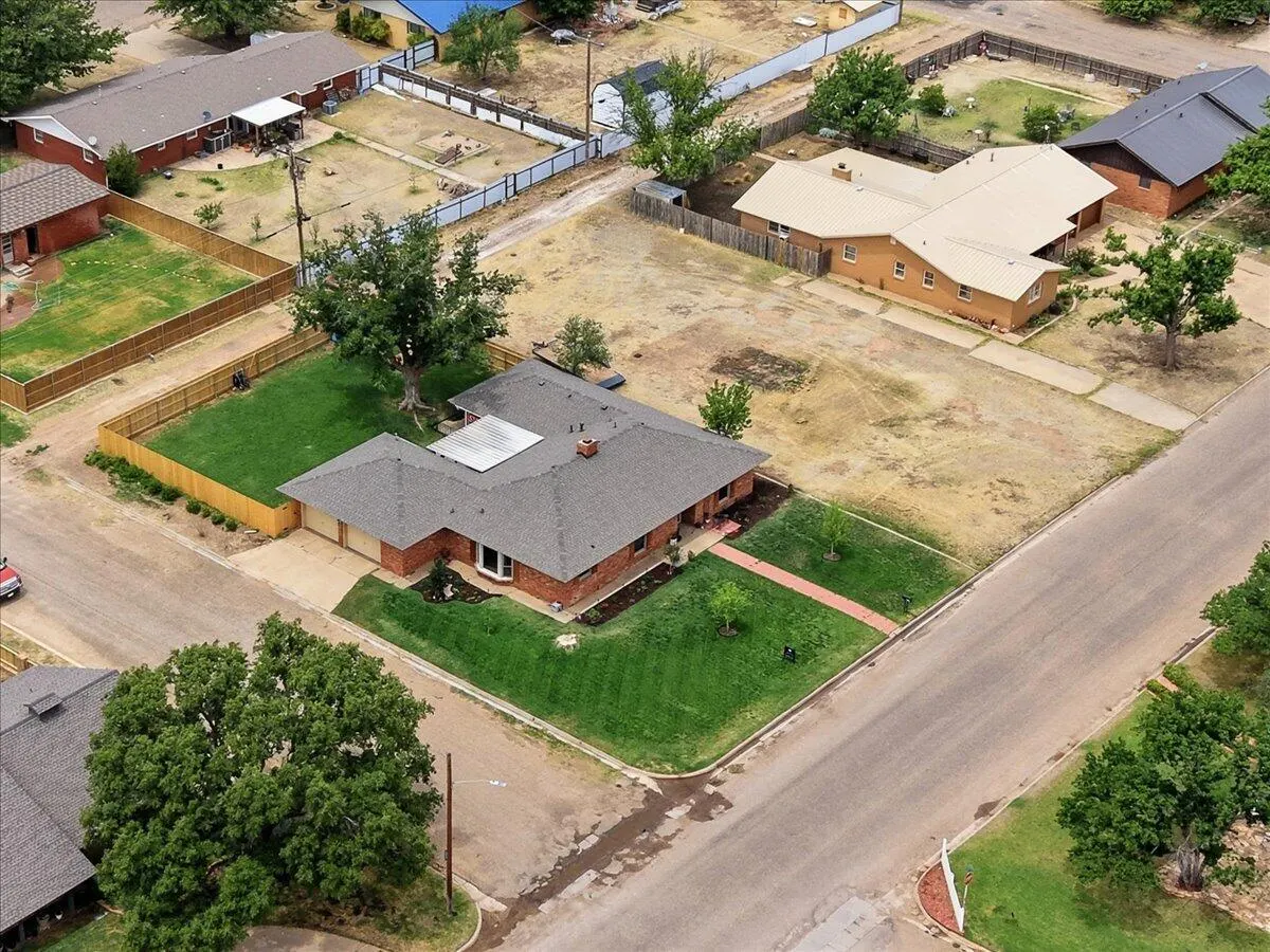 Photo 33 — 1401 Avenue N, Ralls, TX 79357