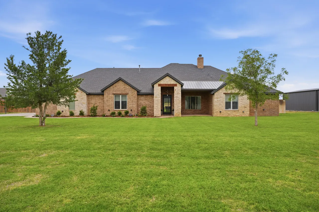 Front exterior — 1046 Comanche Road, New Home, TX 79381