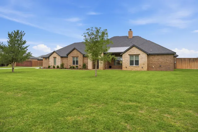 Photo 2 — 1046 Comanche Road, New Home, TX 79381