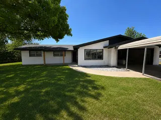 Sold home at 1729 W Ave E