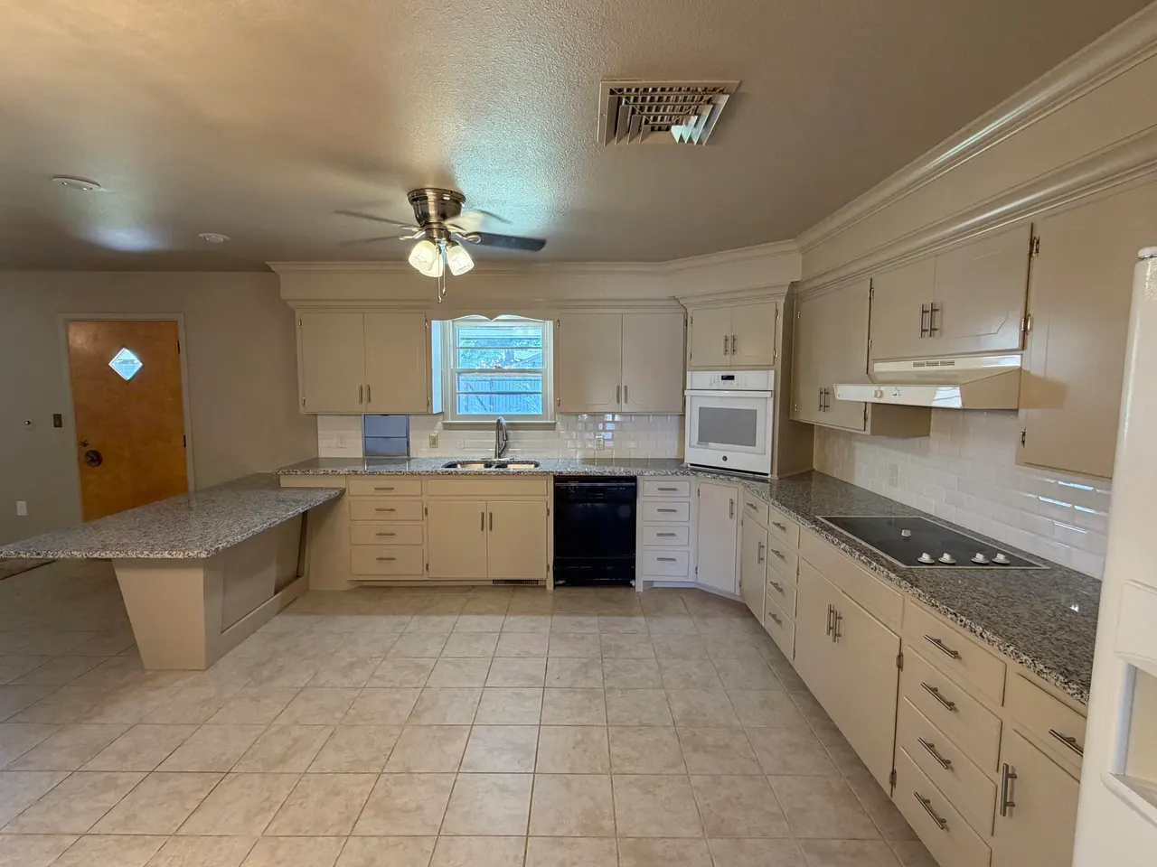 Photo 8 — 1729 W Ave E, Muleshoe, TX 79347