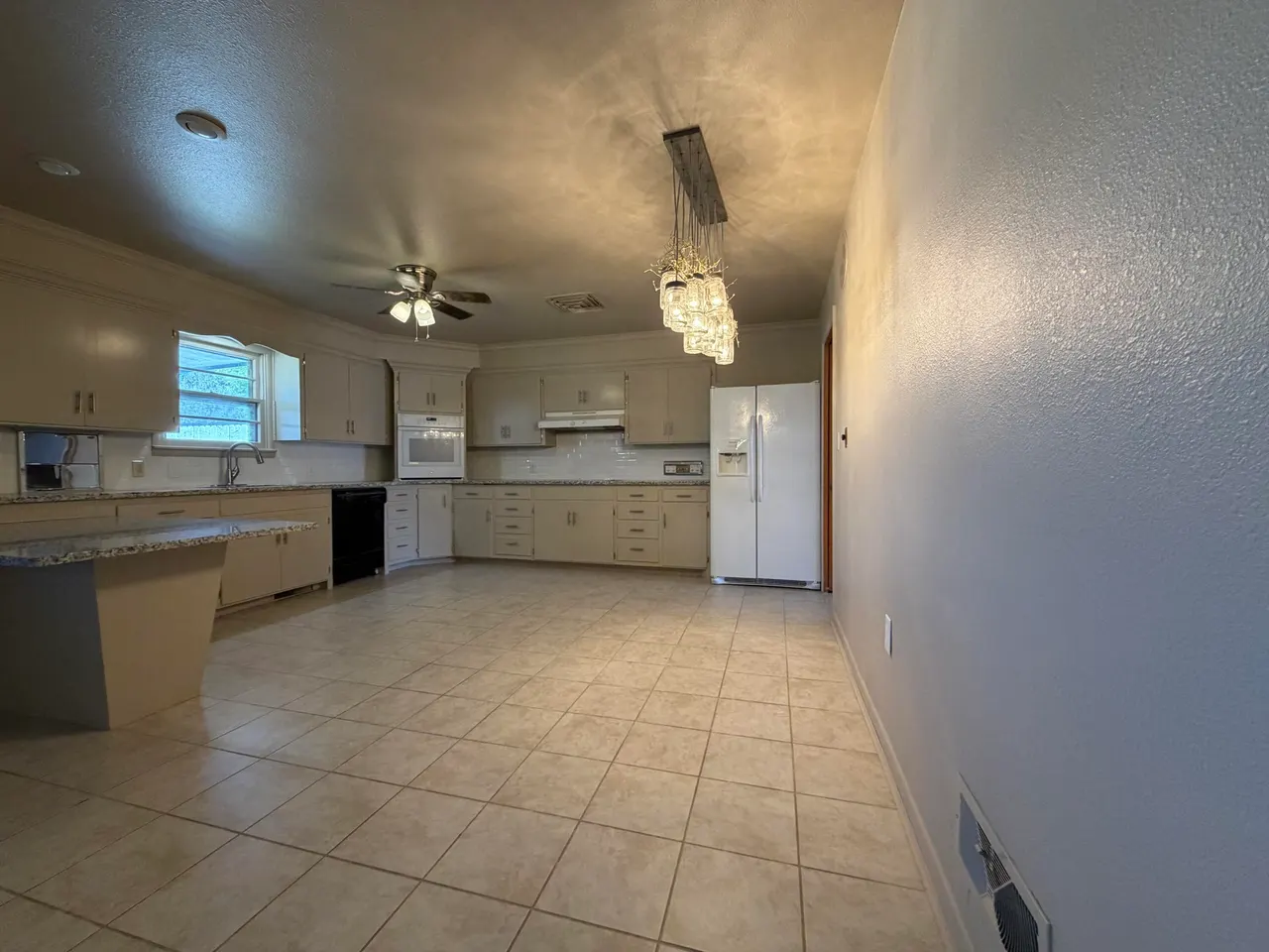Photo 9 — 1729 W Ave E, Muleshoe, TX 79347