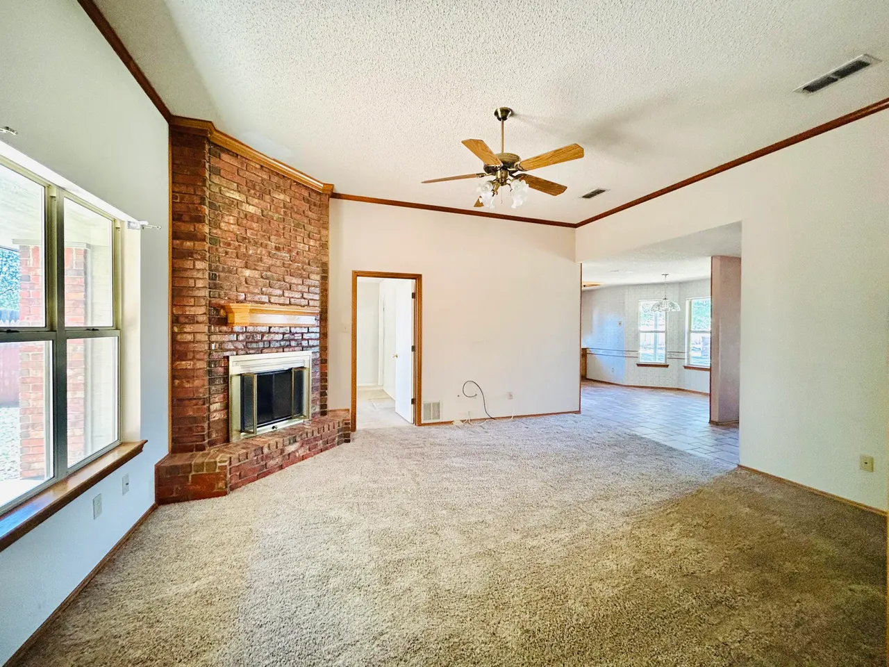 Photo 2 — 9617 Dover Avenue, Lubbock, TX 79424