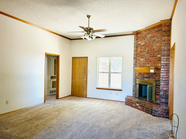 Photo 3 — 9617 Dover Avenue, Lubbock, TX 79424