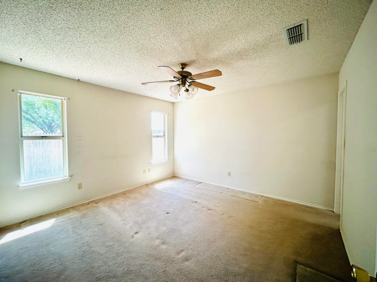 Photo 8 — 9617 Dover Avenue, Lubbock, TX 79424