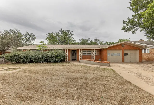 Front exterior — 5215 27th Street, Lubbock, TX 79407