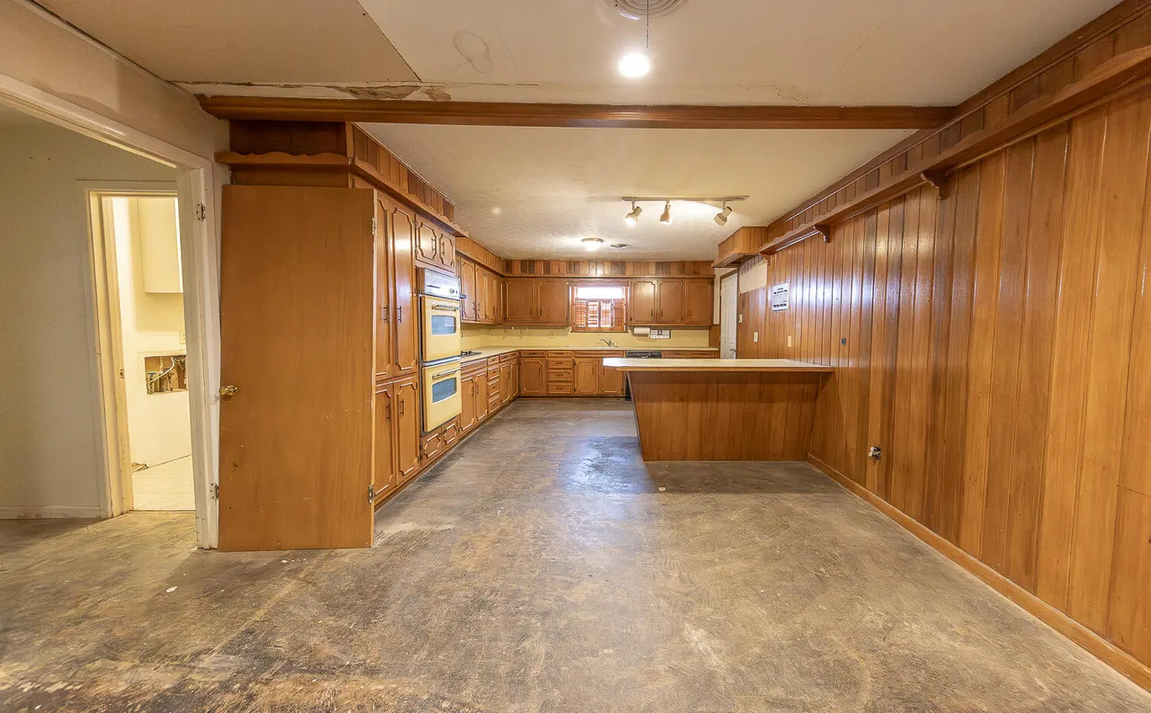 Photo 6 — 5215 27th Street, Lubbock, TX 79407
