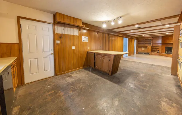 Photo 7 — 5215 27th Street, Lubbock, TX 79407