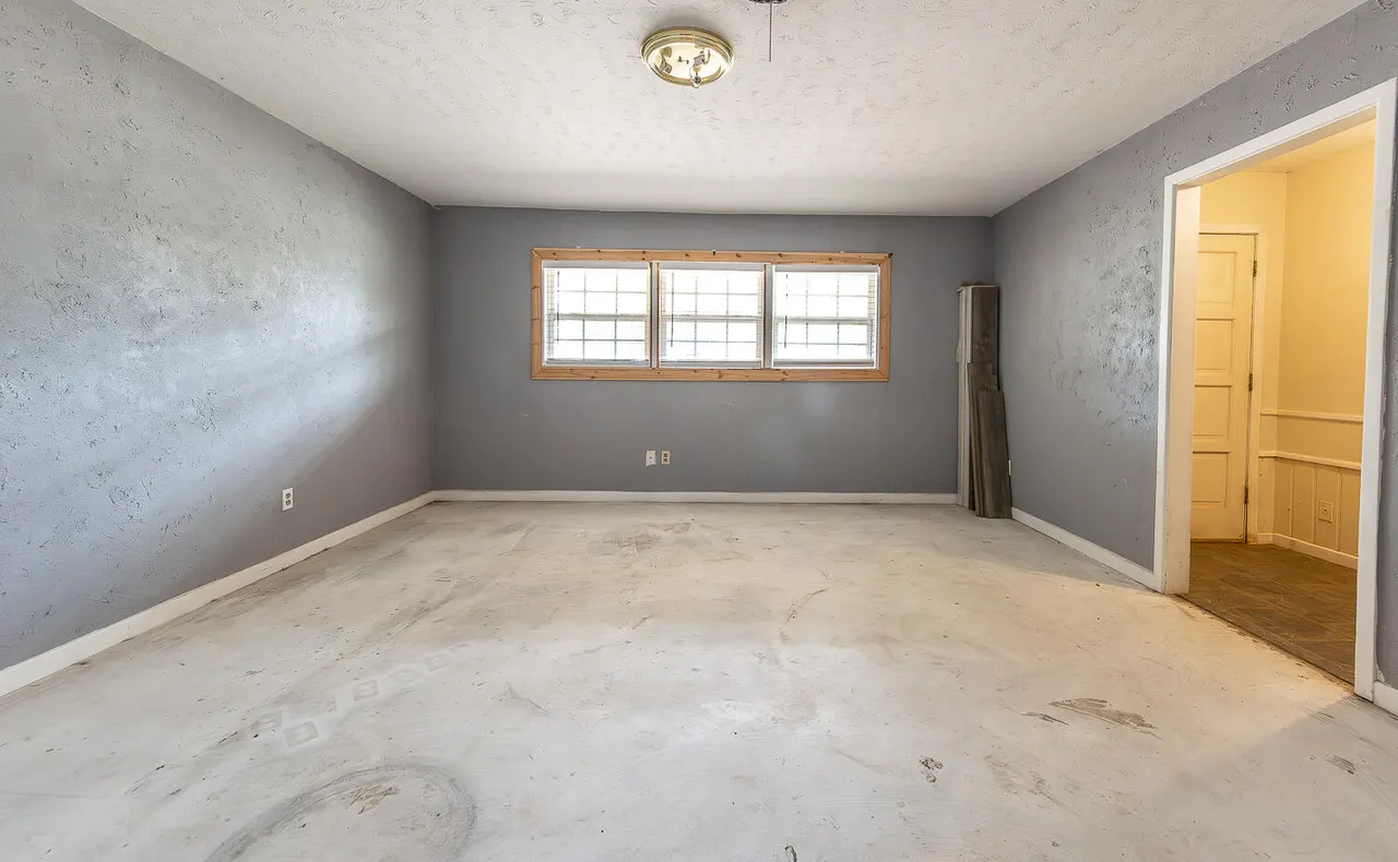 Photo 14 — 5215 27th Street, Lubbock, TX 79407
