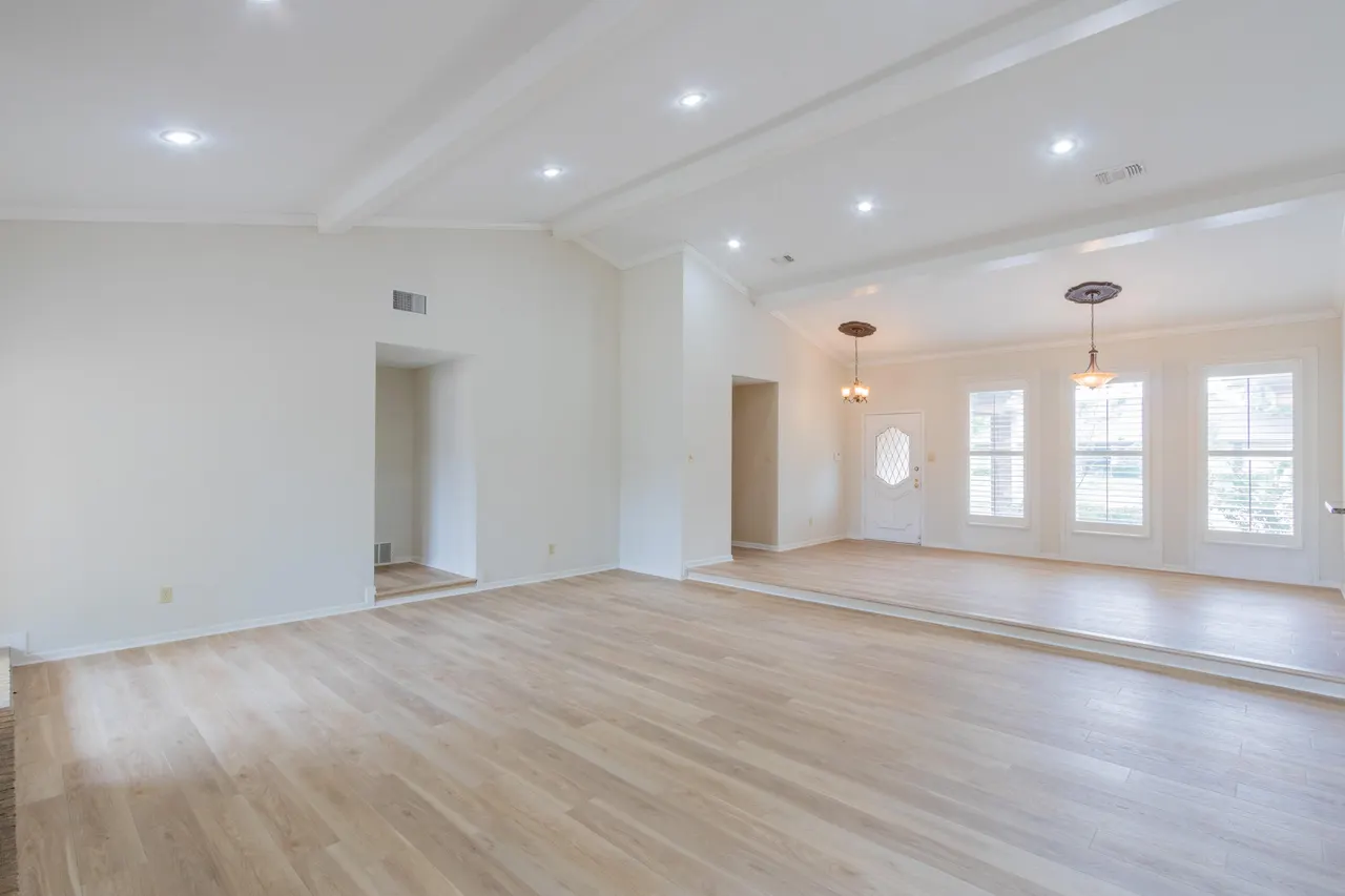 Photo 10 — 303 York Avenue, Lubbock, TX 79416