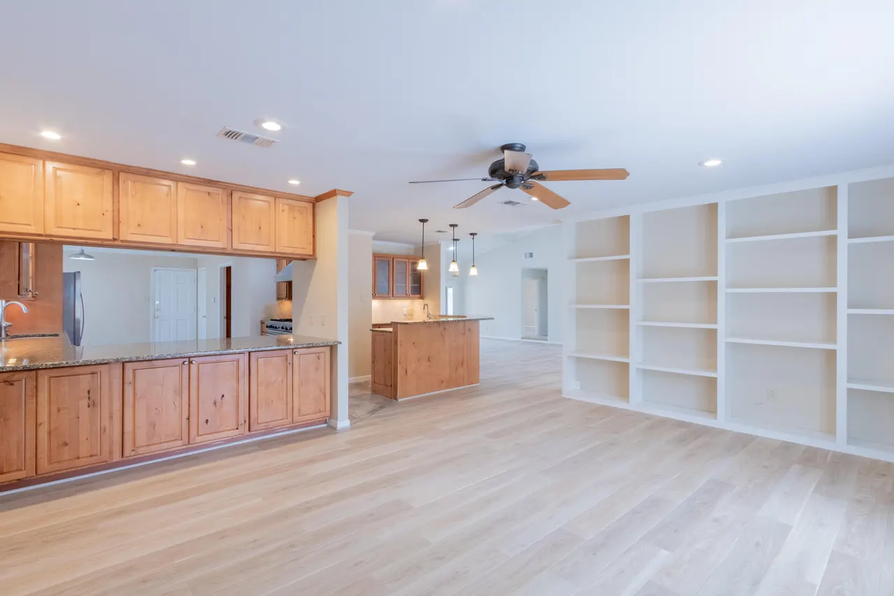 Photo 17 — 303 York Avenue, Lubbock, TX 79416