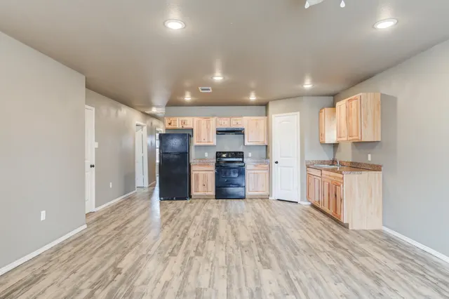 Photo 7 — 2832 E 7th Street, Lubbock, TX 79403