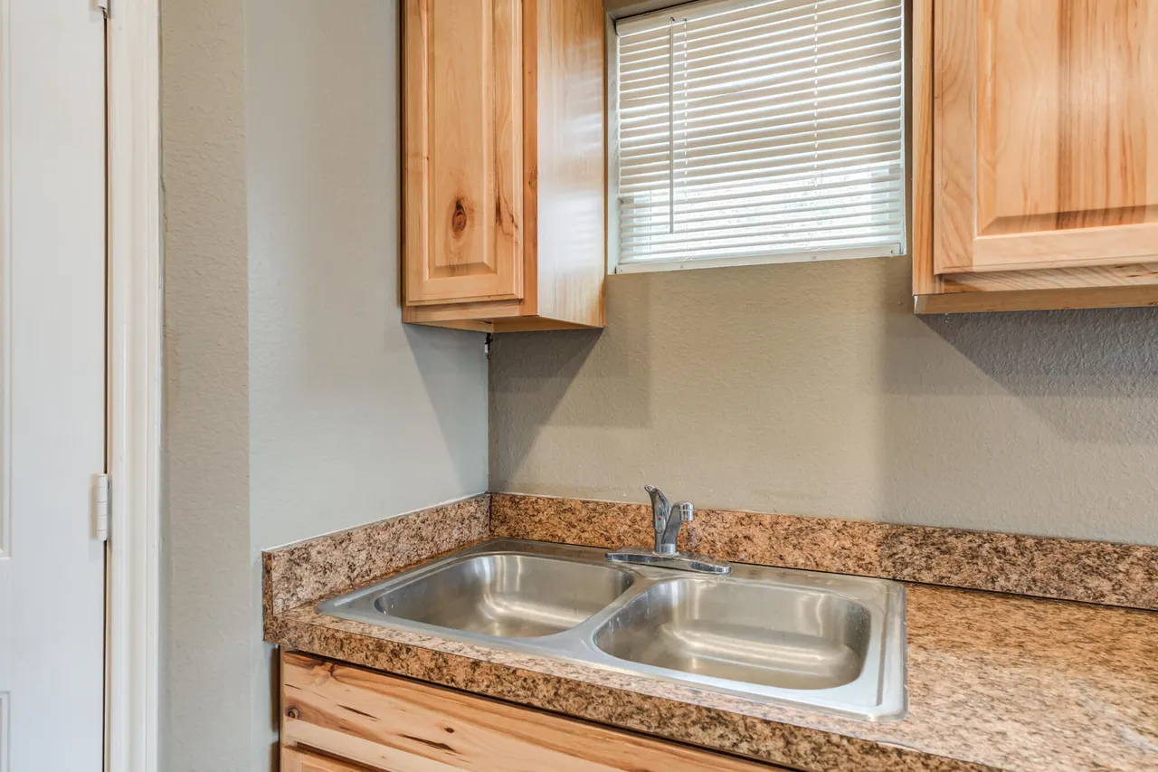 Photo 13 — 2832 E 7th Street, Lubbock, TX 79403