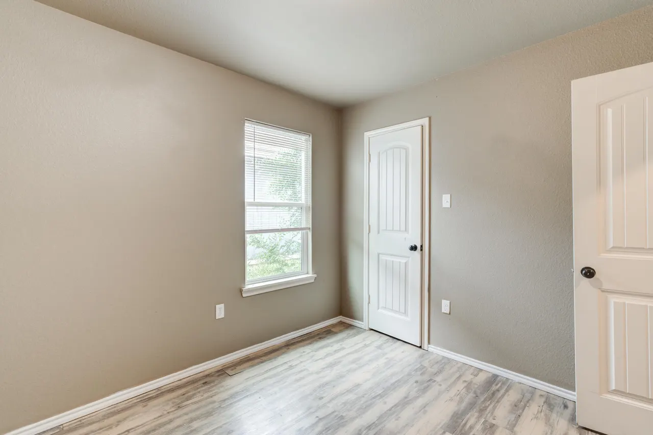 Photo 19 — 2832 E 7th Street, Lubbock, TX 79403