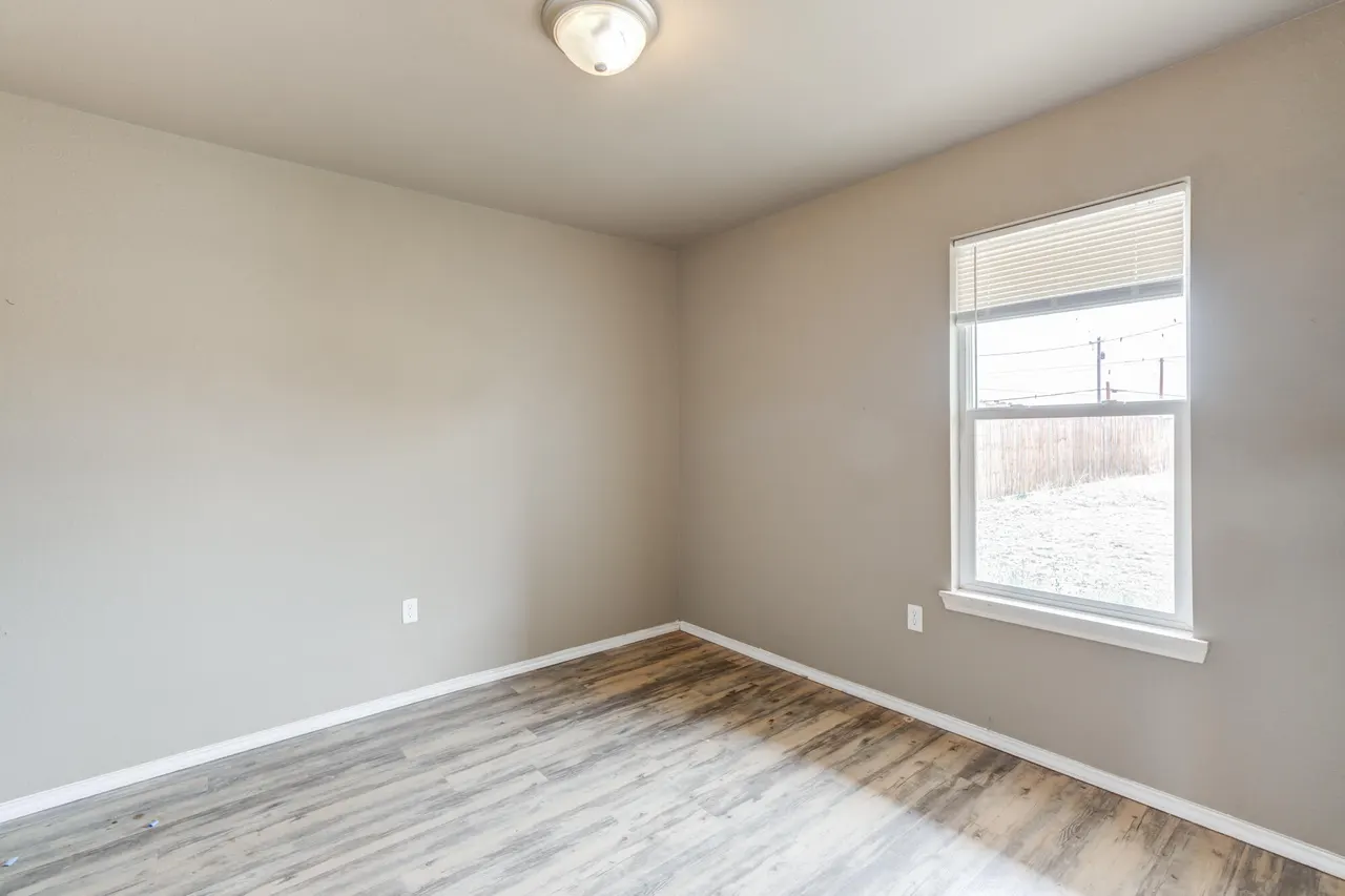 Photo 20 — 2832 E 7th Street, Lubbock, TX 79403