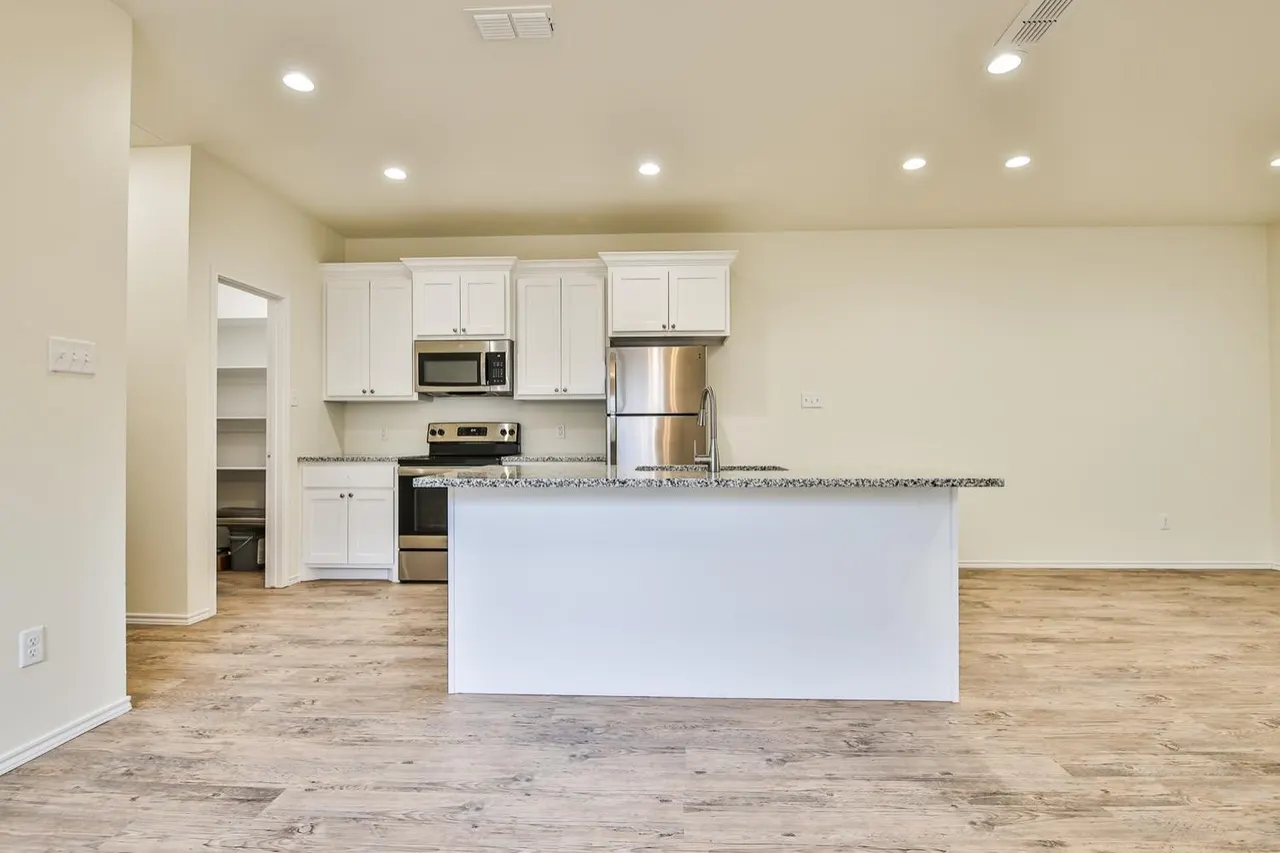 Photo 10 — 2004 23rd Street, Lubbock, TX 79411