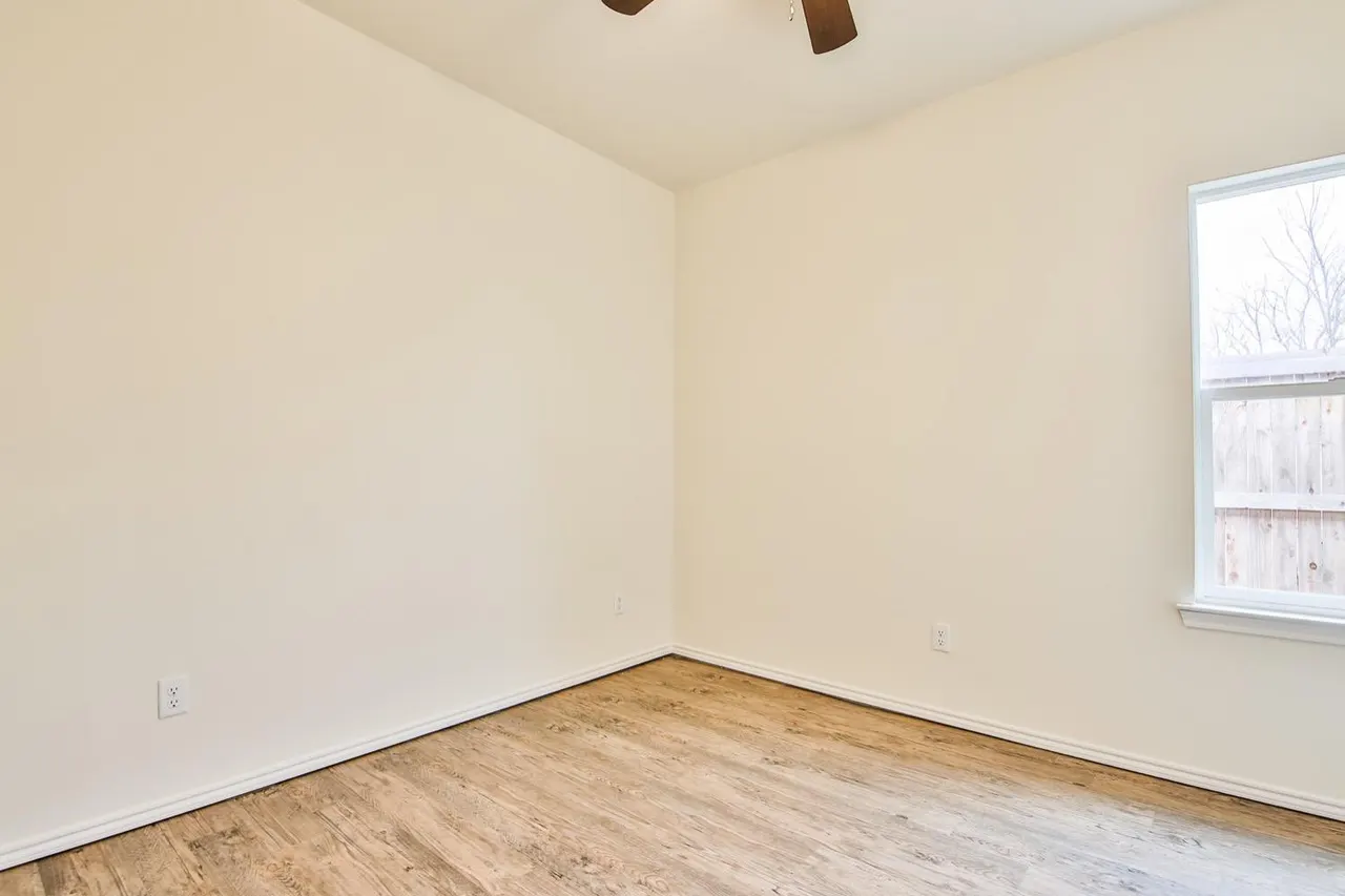 Photo 12 — 2004 23rd Street, Lubbock, TX 79411