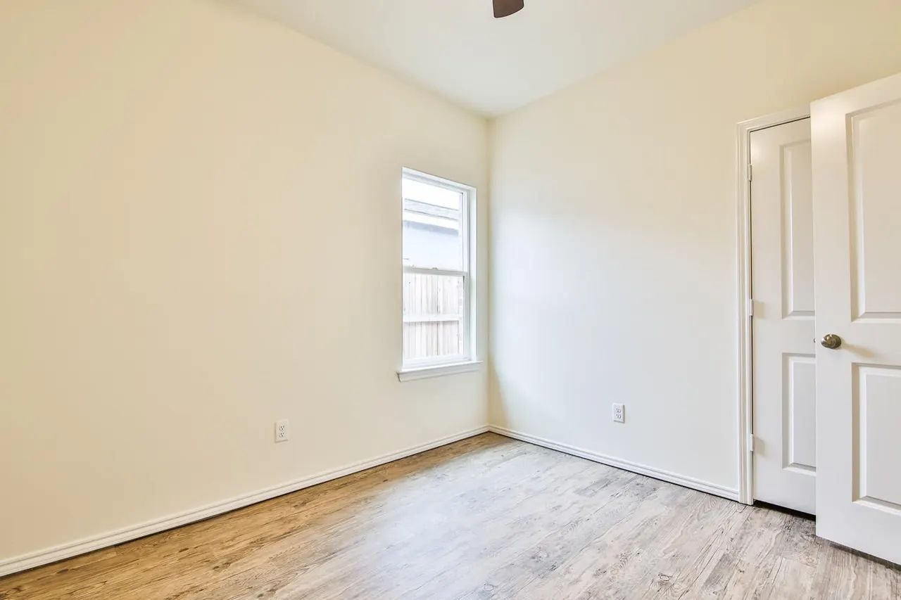 Photo 13 — 2004 23rd Street, Lubbock, TX 79411