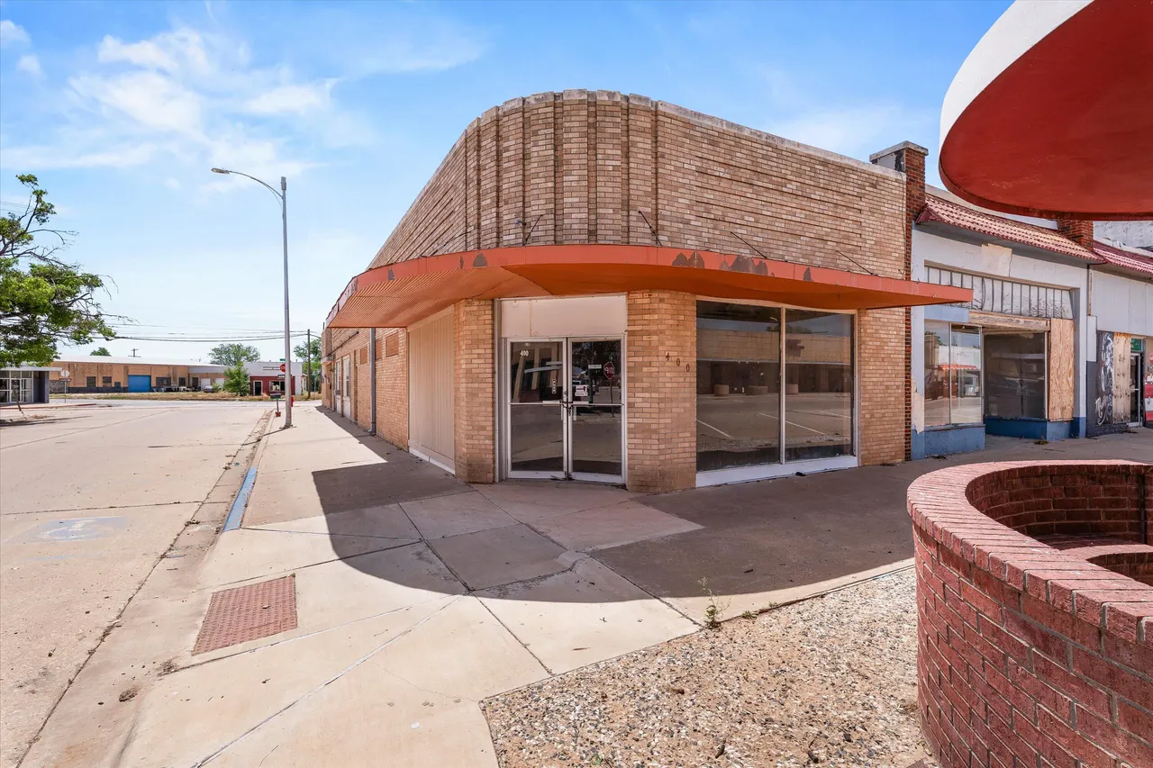 Photo 3 — 400 Phelps Avenue, Littlefield, TX 79339