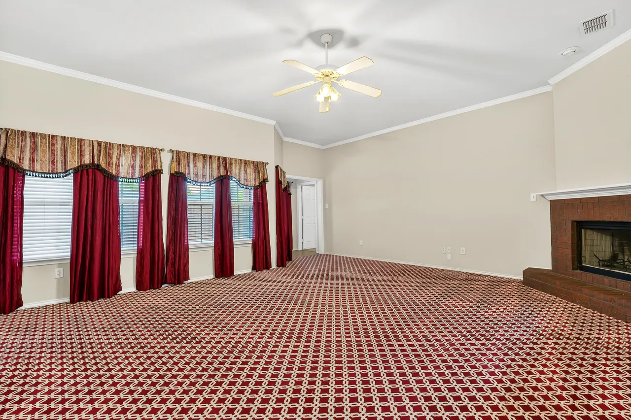 Photo 7 — 6703 90th Street, Lubbock, TX 79424