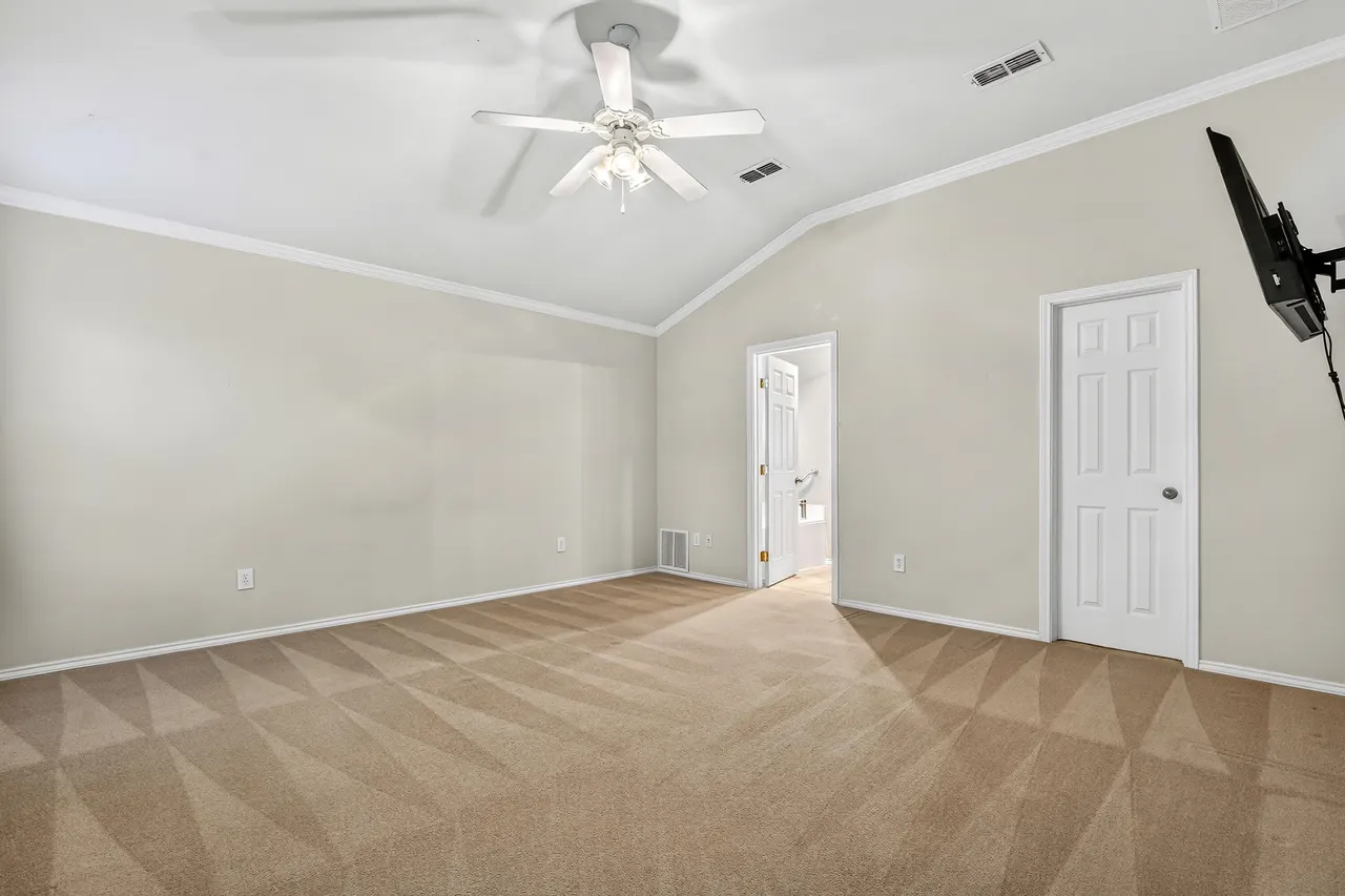 Photo 10 — 6703 90th Street, Lubbock, TX 79424