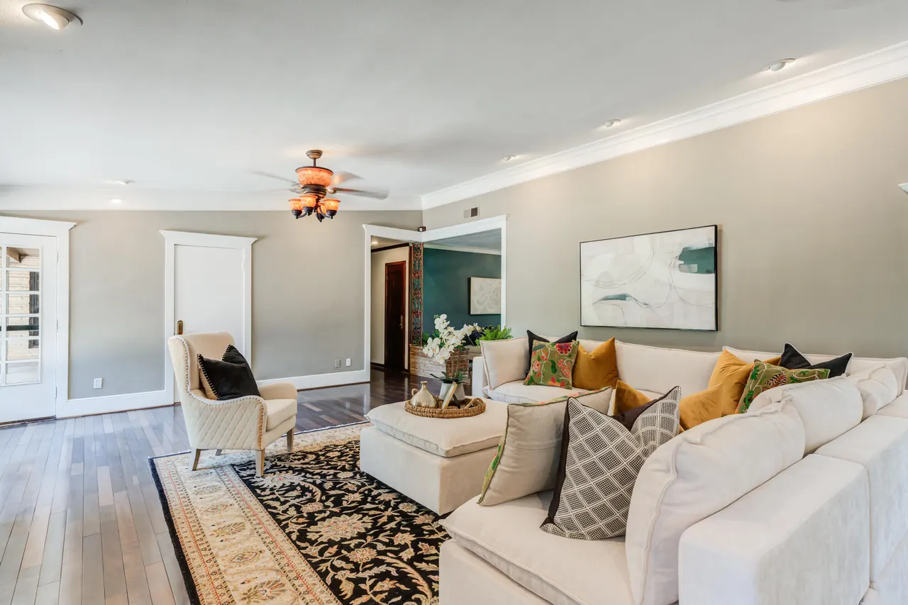 Photo 16 — 4902 19th Street, Lubbock, TX 79407