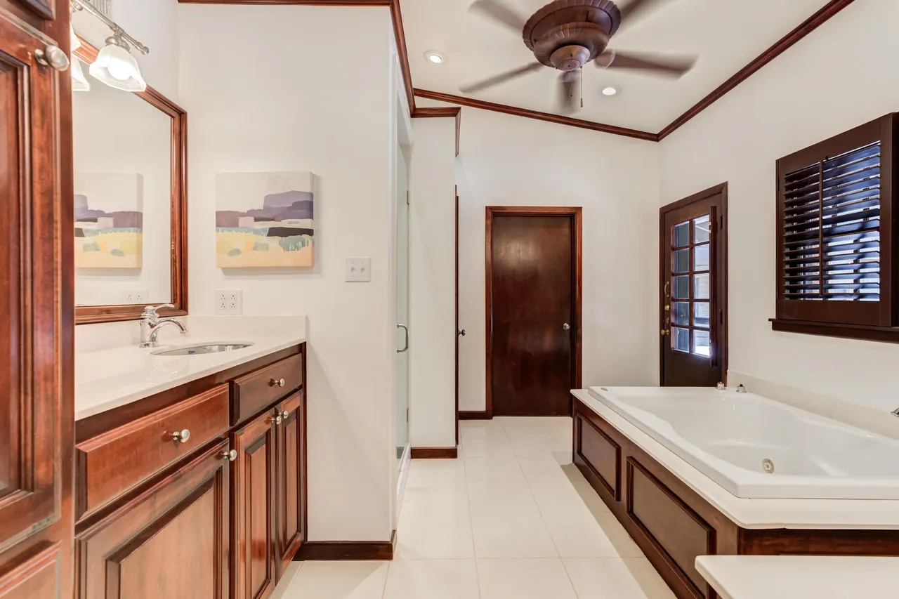 Photo 43 — 4902 19th Street, Lubbock, TX 79407