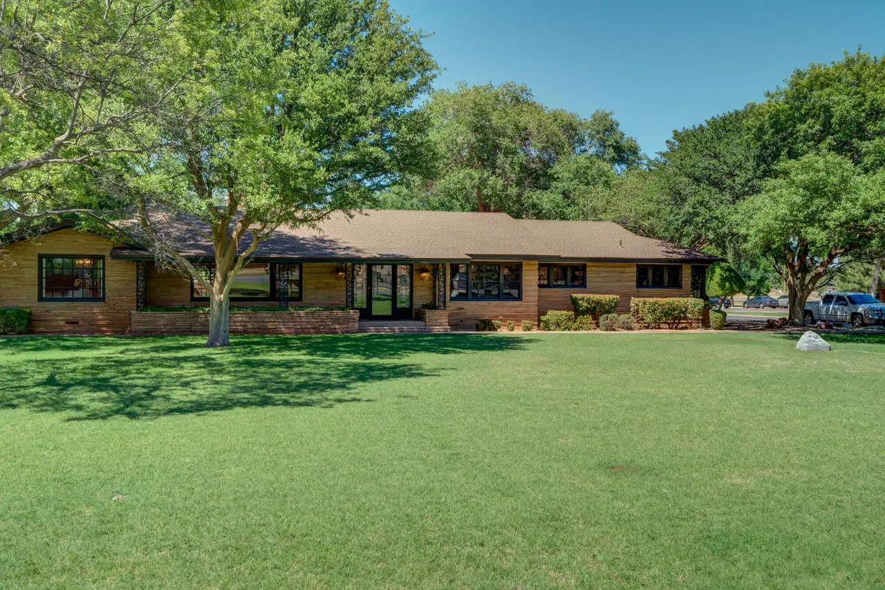 Photo 72 — 4902 19th Street, Lubbock, TX 79407