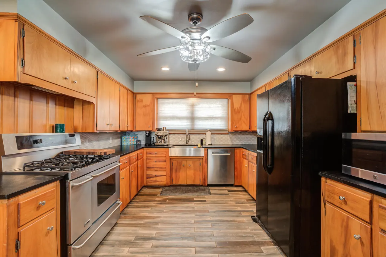 Photo 5 — 3306 45th Street, Lubbock, TX 79413