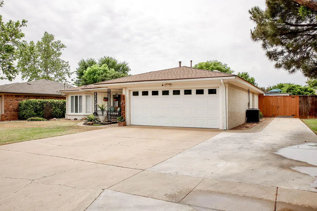 Photo 2 — 8606 Joliet Avenue, Lubbock, TX 79423