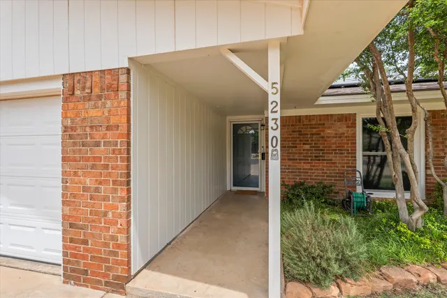 Photo 4 — 5230 17th Street, Lubbock, TX 79416