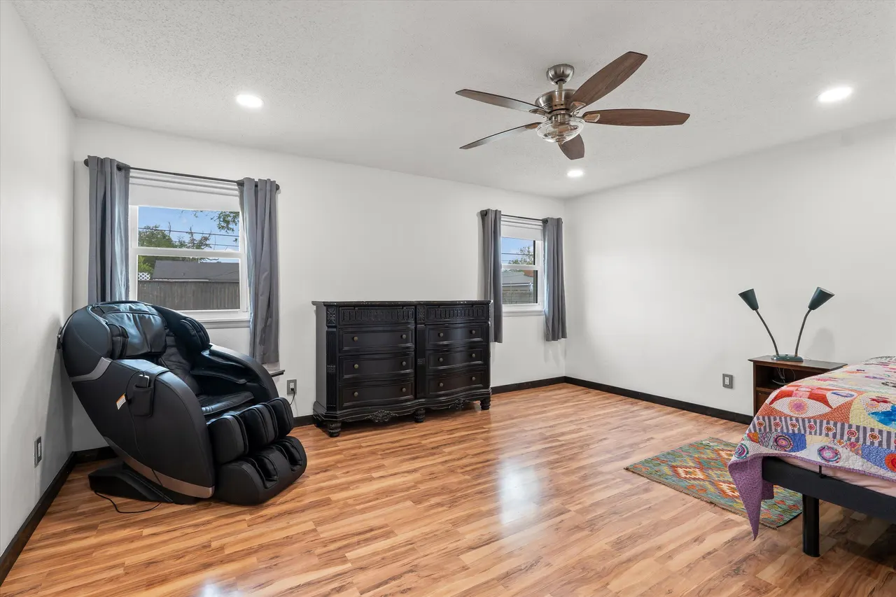 Photo 15 — 5230 17th Street, Lubbock, TX 79416