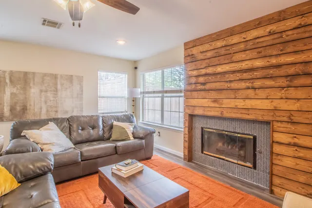 Photo 8 — 2918 89th Street, Lubbock, TX 79423