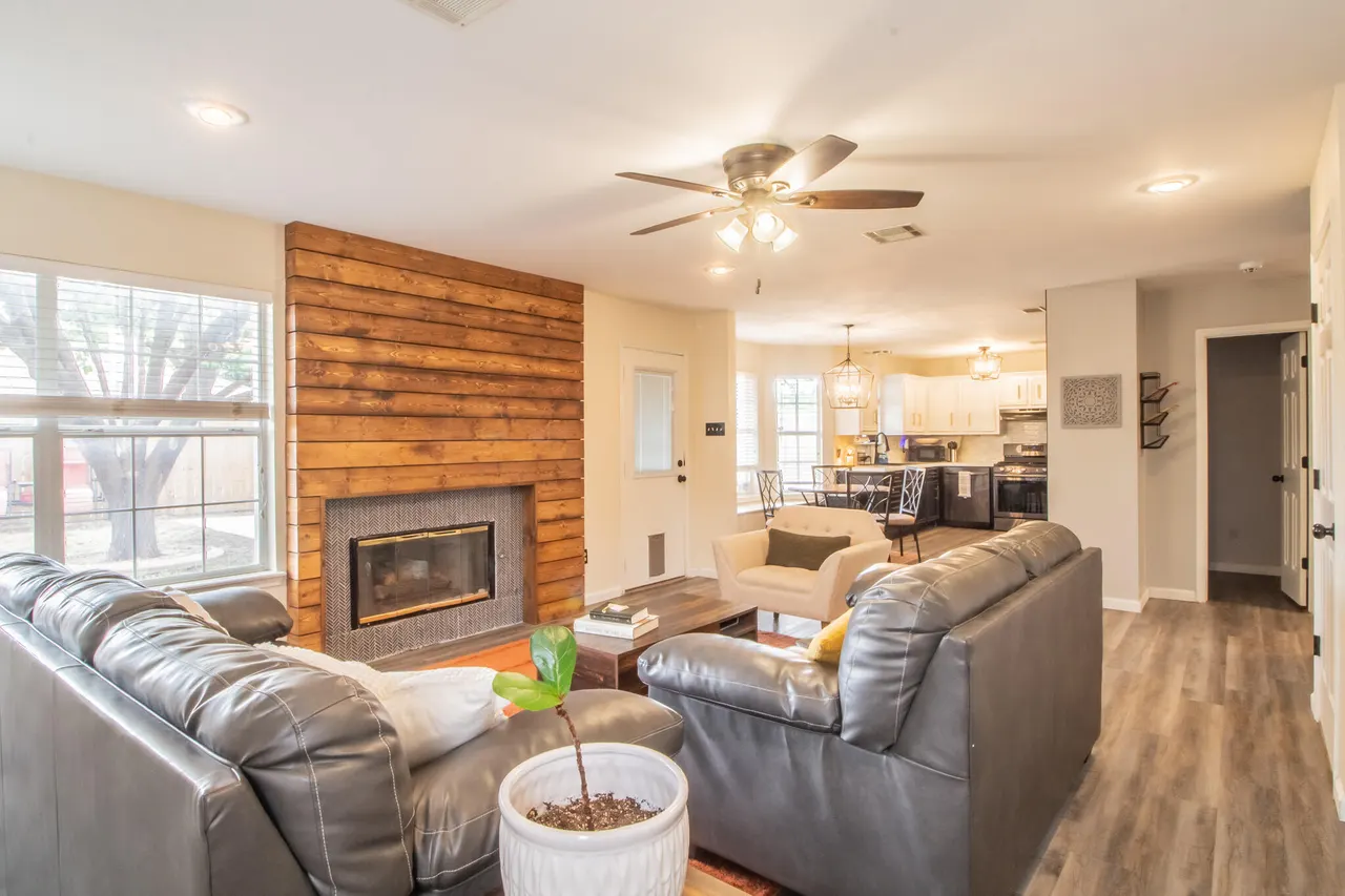 Photo 7 — 2918 89th Street, Lubbock, TX 79423