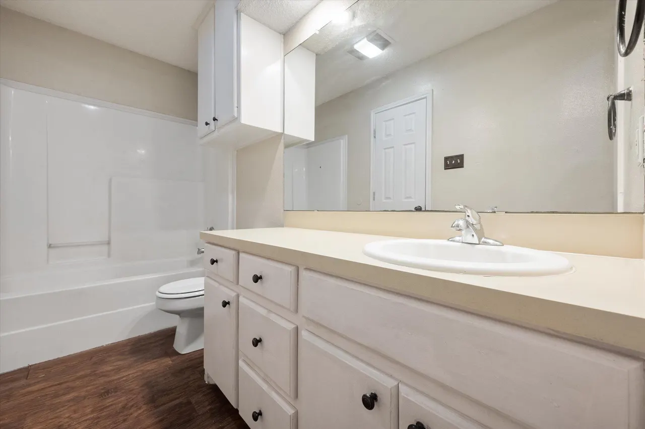 Photo 17 — 1704 75th Street, Lubbock, TX 79423