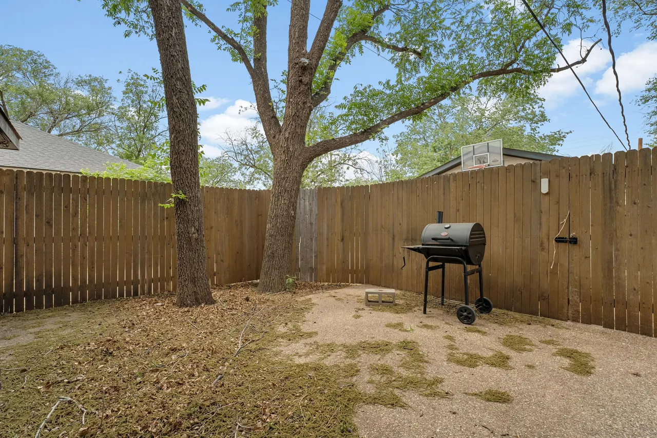 Photo 26 — 2112 27th Street, Lubbock, TX 79411