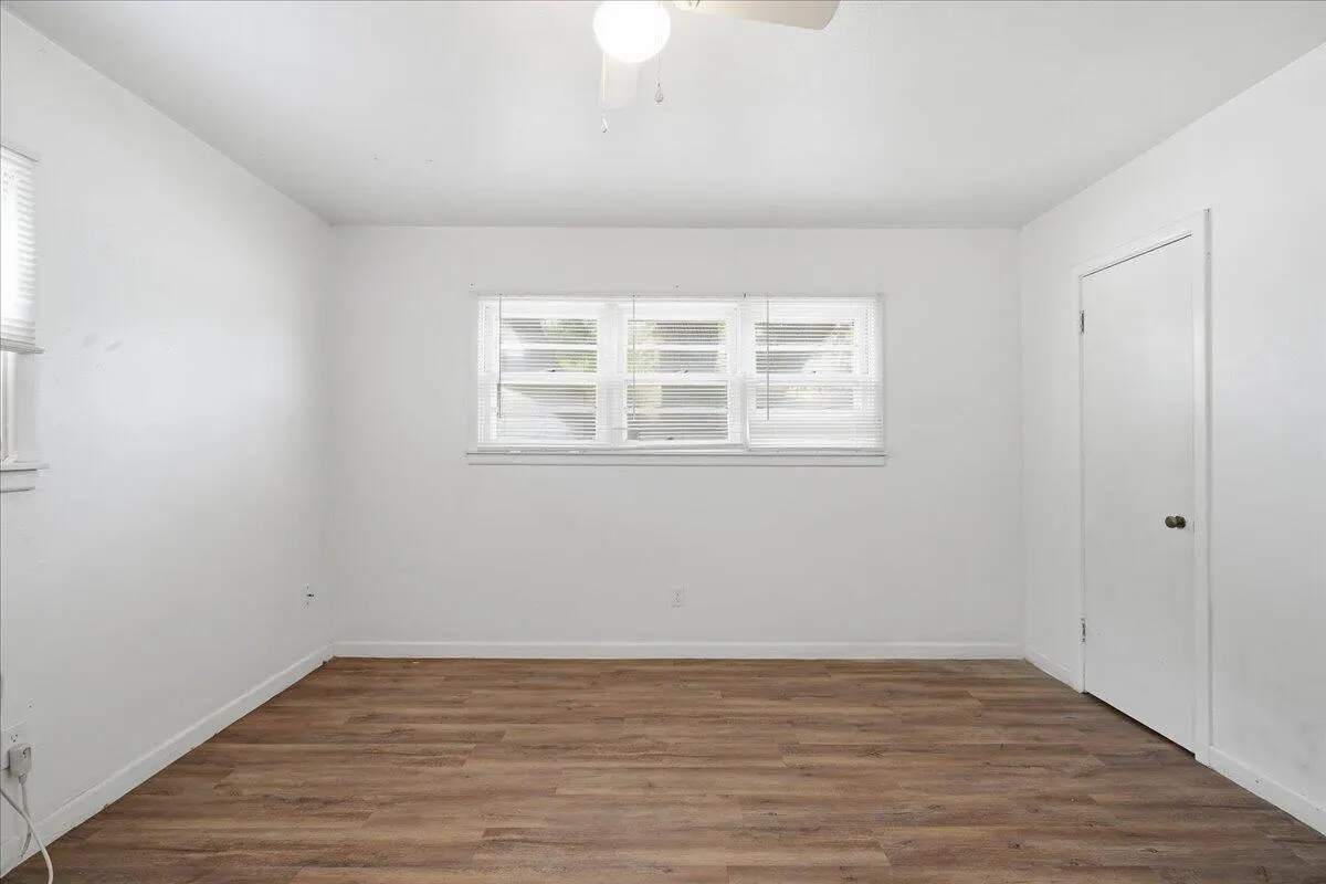 Photo 8 — 2520 38th Street, Lubbock, TX 79413