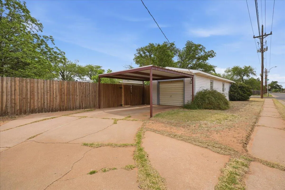 Photo 20 — 2520 38th Street, Lubbock, TX 79413