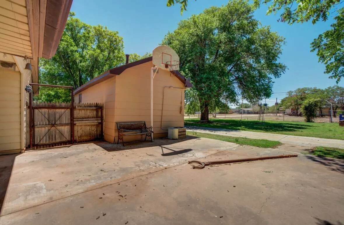Photo 23 — 1711 13th Street, Wilson, TX 79381