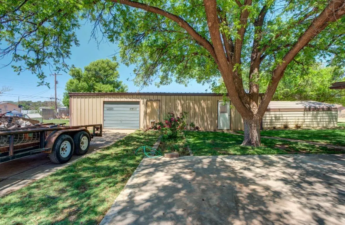 Photo 24 — 1711 13th Street, Wilson, TX 79381