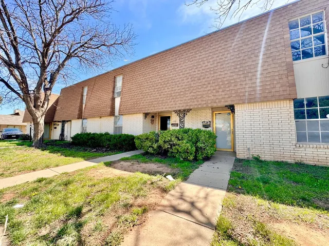 Photo 2 — 4707 48th Street, Lubbock, TX 79414