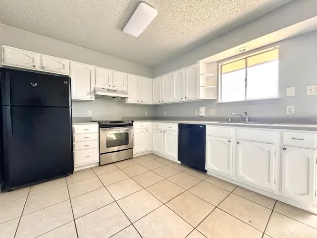Photo 4 — 4707 48th Street, Lubbock, TX 79414