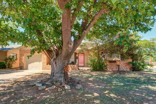 Photo 3 — 3102 39th Street, Lubbock, TX 79413