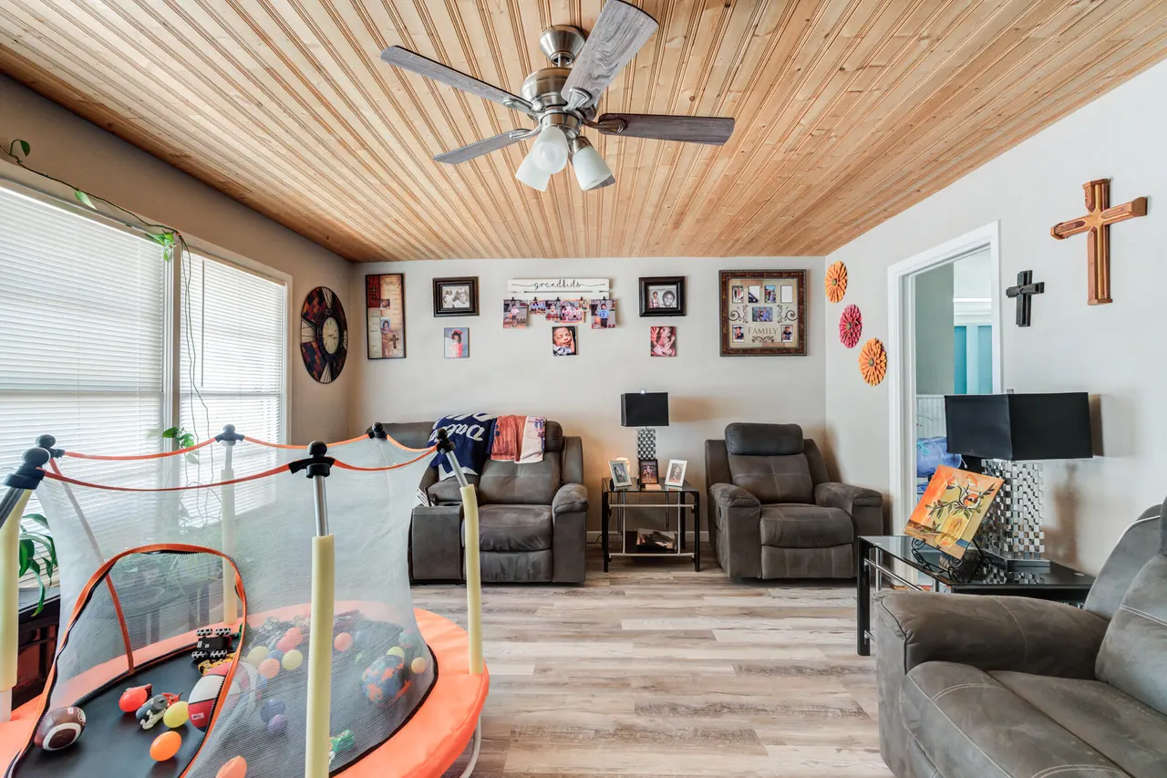 Photo 6 — 3102 39th Street, Lubbock, TX 79413