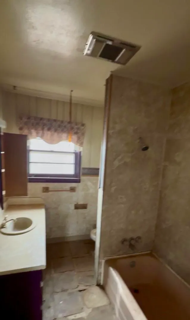 Photo 5 — 706 12th Street, Shallowater, TX 79363