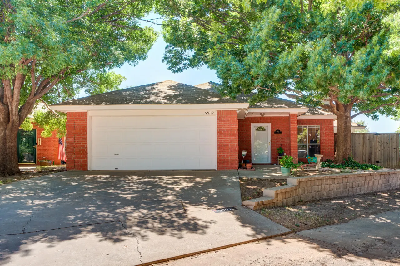 Front exterior — 5902 Richmond Avenue, Lubbock, TX 79414