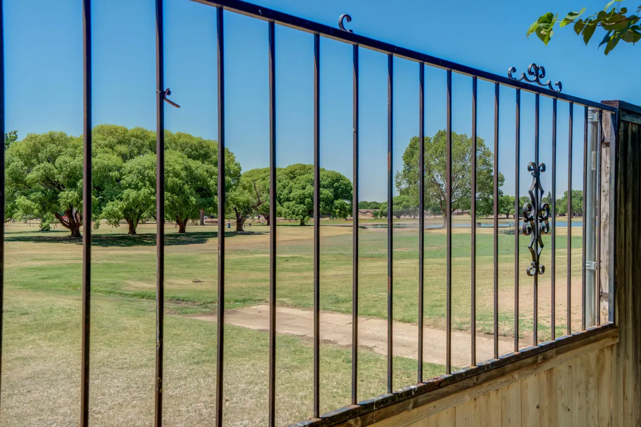 Photo 40 — 5902 Richmond Avenue, Lubbock, TX 79414