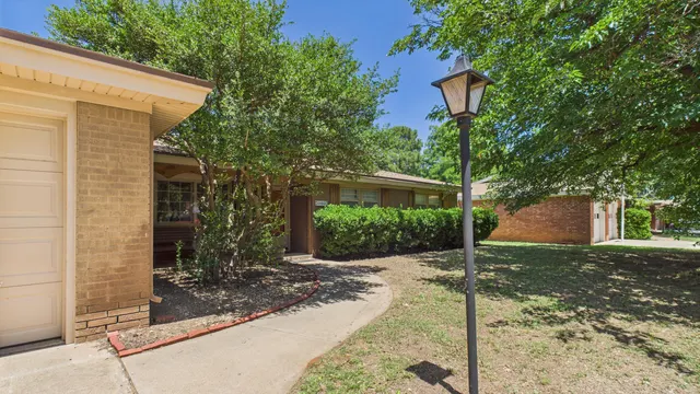 Photo 6 — 3022 67th Street, Lubbock, TX 79413